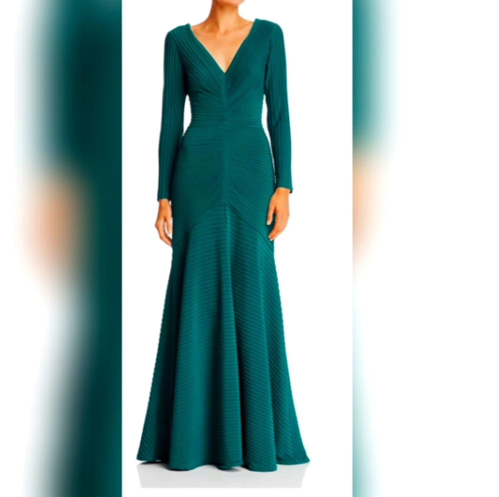 Tadashi Shohi Mermaid 🧜‍♀️ Gown